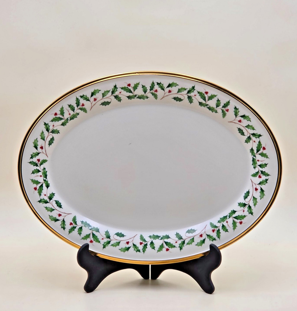Lenox Holiday Dimension 16" Oval Serving Platter Bone China Holly Berry USA Gold